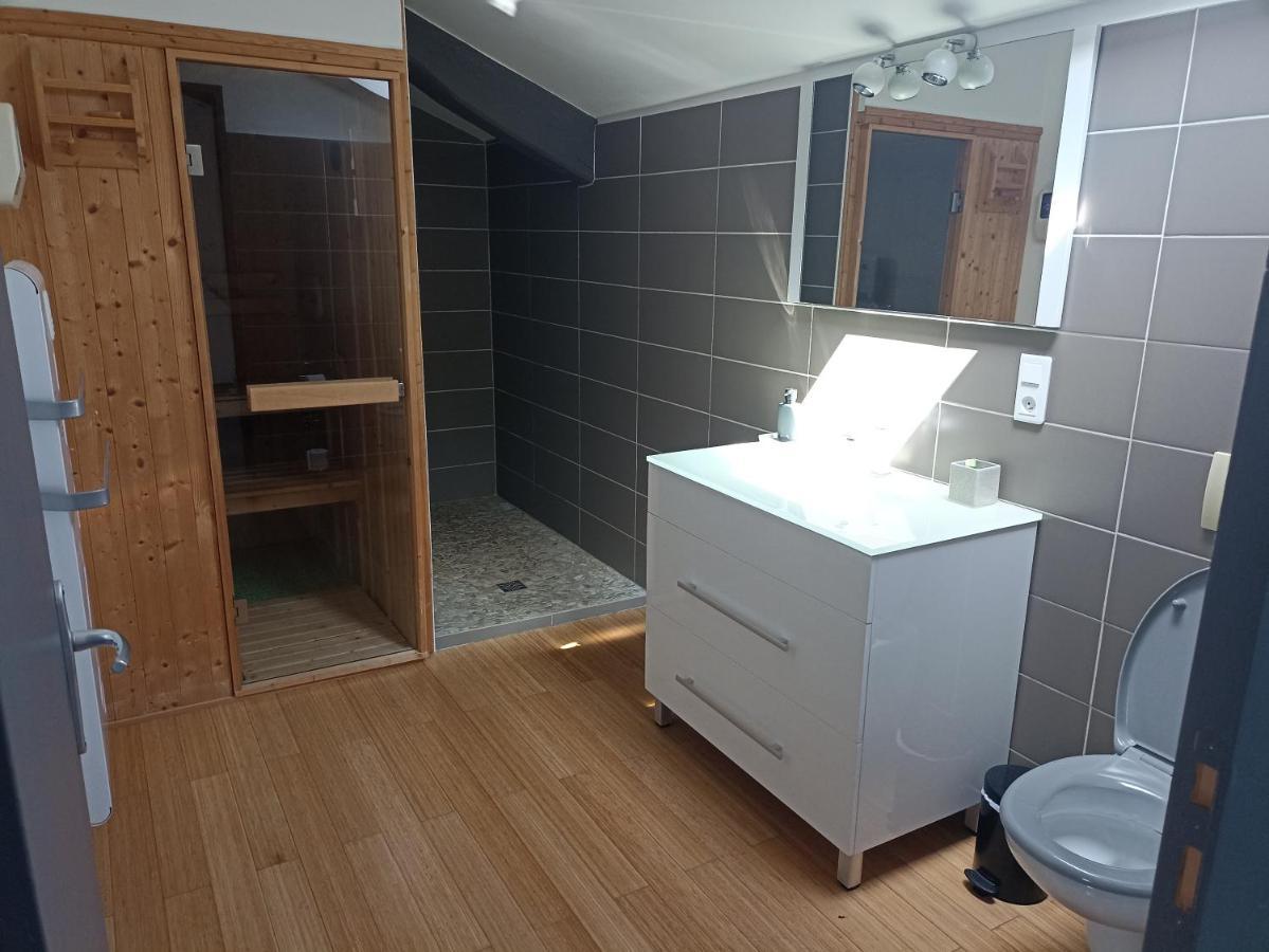 Le Coustalou Otel Livinhac-le-Haut Dış mekan fotoğraf